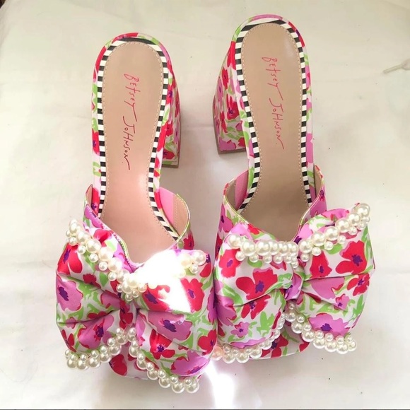 Betsey Johnson Macie Floral Pearl-Embellished Bow Heeled Women's Shoes Size 6 - Picture 6 of 8